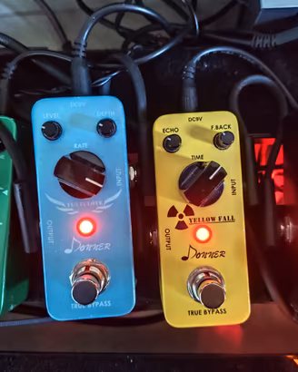Delay, Chorus, Reverb, Boost - Pedali chitarra