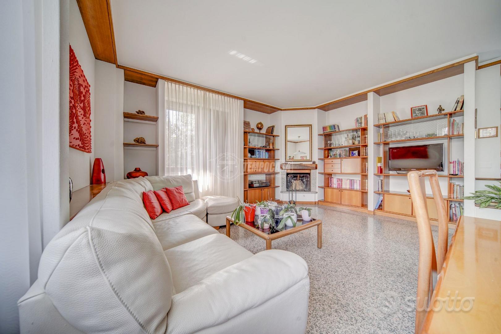 VILLA SINGOLA CON 3 CAMERE DA LETTO SU UNICO LIVEL - Altro