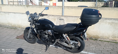 Suzuki Inazuma GSX 750 completamente originale
