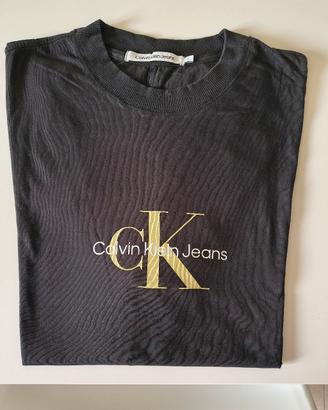 t. shirt Calvin  Klein 