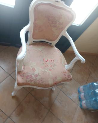 Splendida poltroncina shabby chic stile francese. 