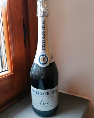 Spumante Asti dolce da collezione Fontanafredda 