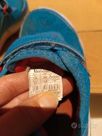 Scarpe da ginnastica numero 33