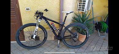 Grand Canyon AL, shimano XT 11V