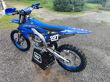 Yamaha YZ 450 F - 2023