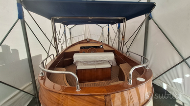 Gozzo in vetroresina