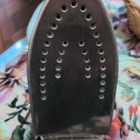 FERRO DA STIRO E ASCIUGACAPELLI