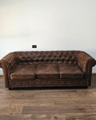 divano chesterfield 3 posti