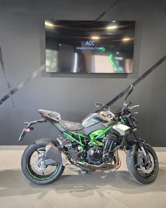 Kawasaki Z 900 2025 DEMO
