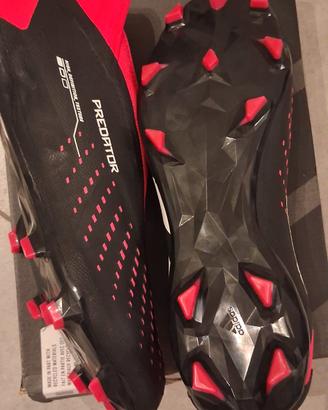 Adidas con tacchetti scarpe da calcio