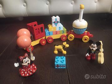 DUPLO Il Treno del compleanno di Topolino e Minnie