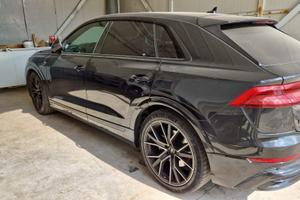 Audi Q8 Quattro S-Line Black Edition Tetto Panoram