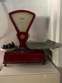 Antica bilancia da negozio