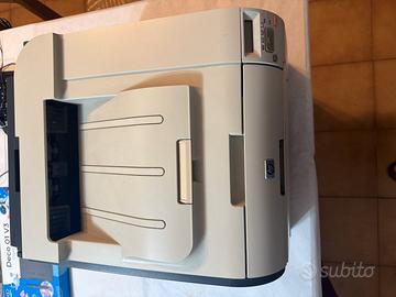 HP Color LaserJet CP2025dn + 3 toner nuovi