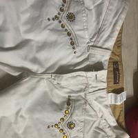 Pantalone di jeans bianco.