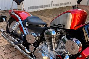 SUZUKI INTRUDER 800 – CUSTOM ANNO 1993