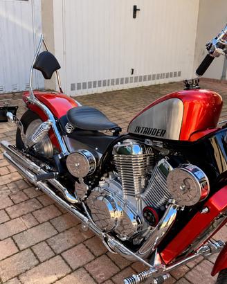 SUZUKI INTRUDER 800 – CUSTOM ANNO 1993