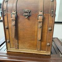 Piccolo baule antico in legno