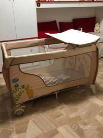 lettino da campeggio con fasciatoio