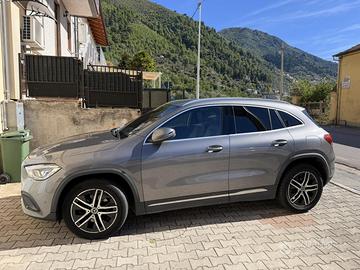 Mercedes gla