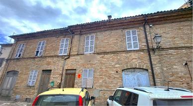 SOLUZIONE SINGOLA al CENTRO DI PETRITOLI