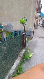 decespugliatore a motore