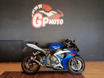 Suzuki GSX R 750