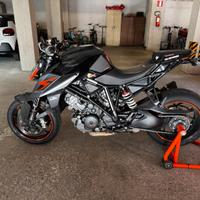 Ktm 1290 r superduke