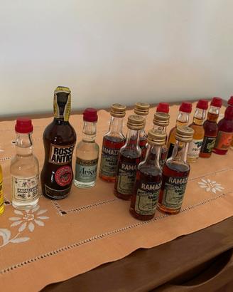 21 Vecchie Bottigliette di Liquore,  Mignon