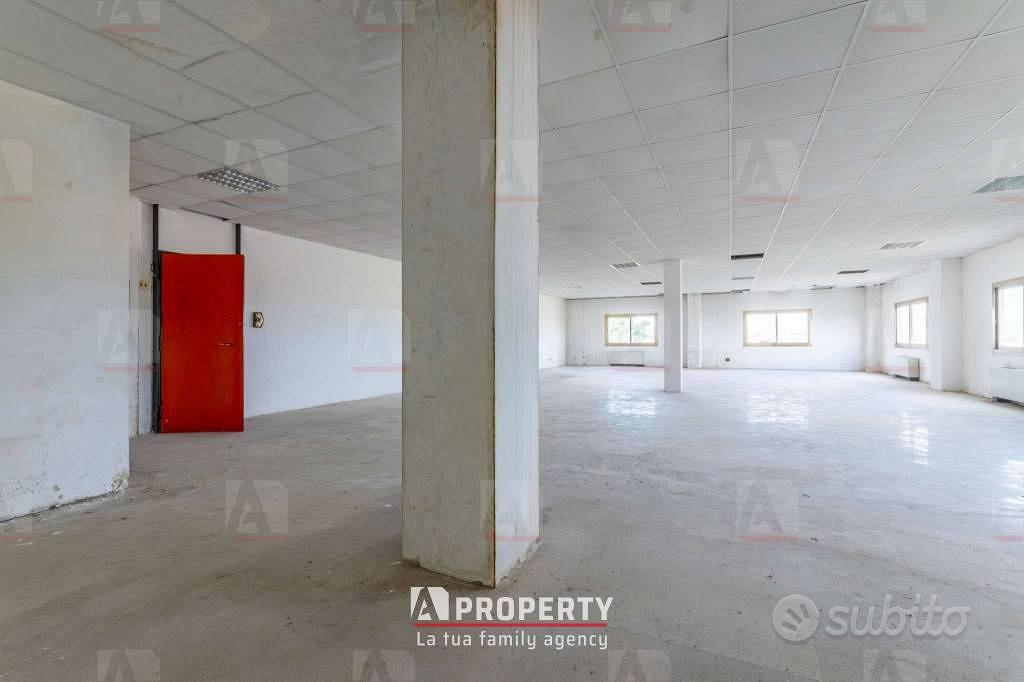 Immobile di 198 m² a Capena - Altro