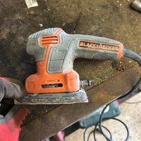 Levigatrice black and decker