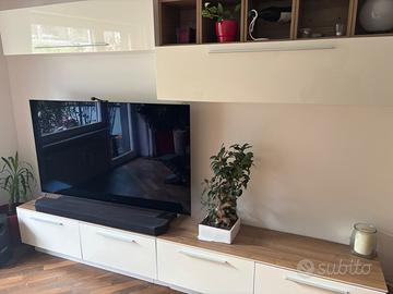 Parete attrezzata TV