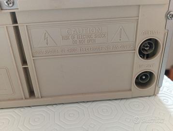 Lettore VHS e lettore CD 