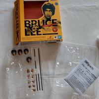 Solo scatola e accessori Bandai SHF Bruce Lee