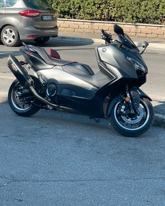 T Max blakmax 25’ Anniversario