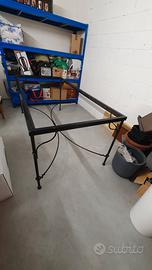 Tavolo in ferro battuto