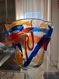 grande vaso in vetro di murano firmato alla base.
