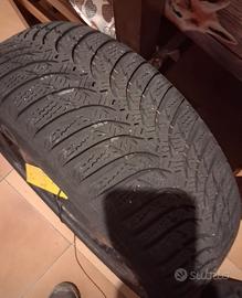 Treno gomme con cerchi in ferro