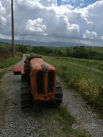 Trattore cingol. FIAT 332C e Trincia a colt. SEPPI