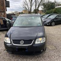 Volkswagen Touran 1.6 16V FSI Highline