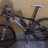 Bicicletta bianchi carbonio