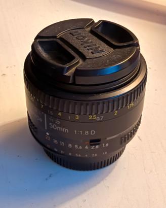 Nikon 50 1.8 D