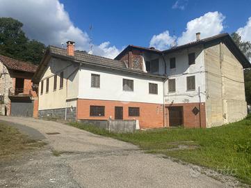 CASA SEMINDIPENDENTE A VALLE SAN NICOLAO