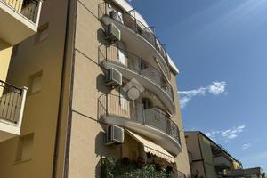 3 LOCALI A ALBA ADRIATICA