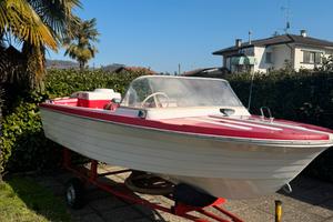 Barca d'epoca 5 metri con motore entrobordo