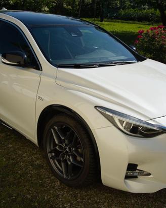 Infiniti q30s sport