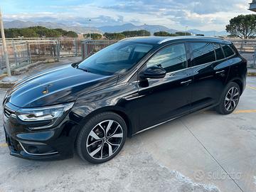 Renault megane 2020 1.5 edc 115 cv intense