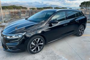 Renault megane 2020 1.5 edc 115 cv intense