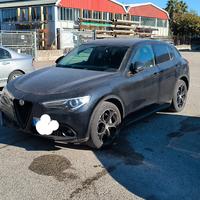 Alfa romeo Stelvio 2.2  TD 180cv Q4 nera