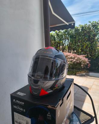 Casco da moto LS2 FF811 Vector II Splitter.